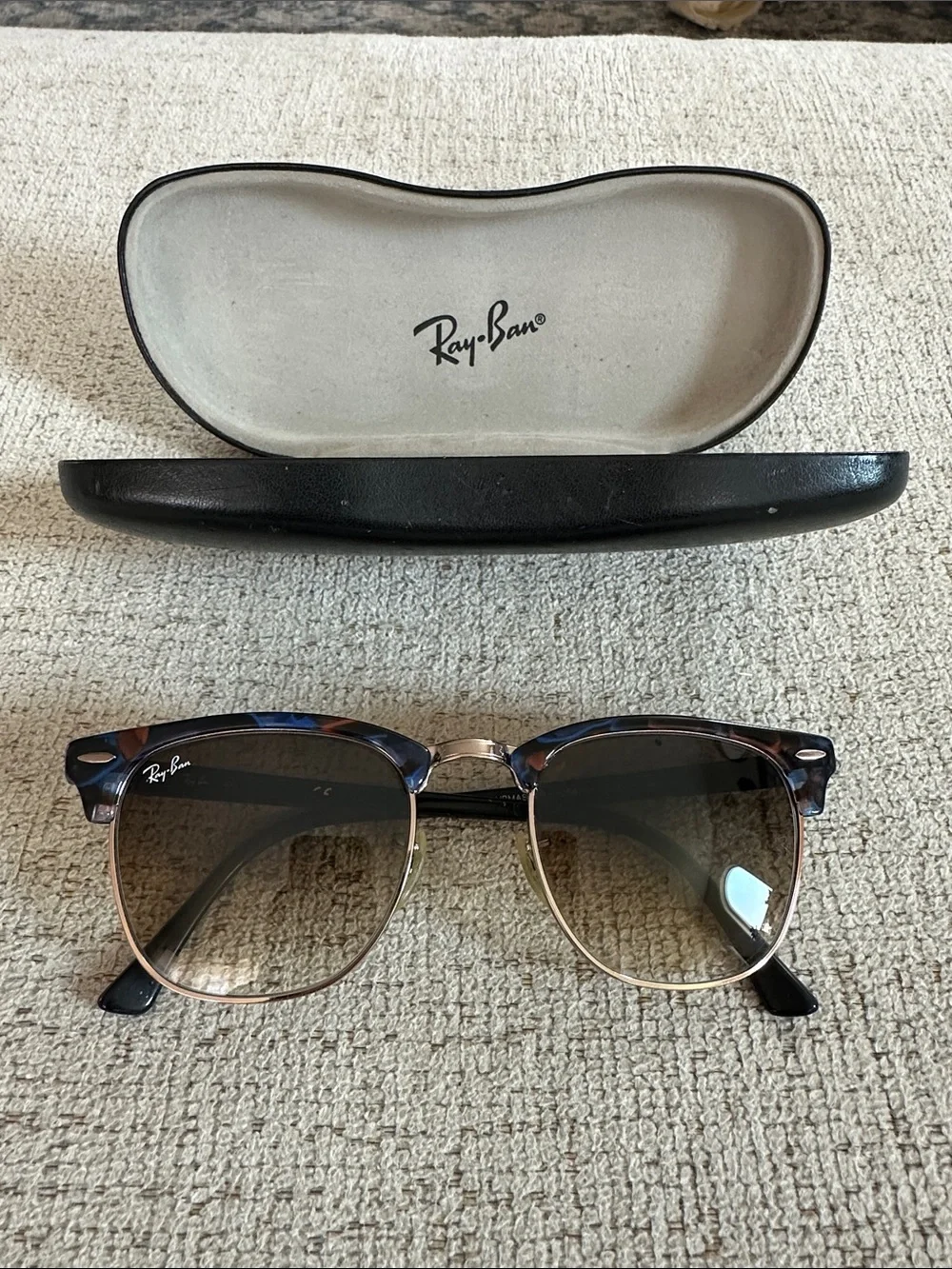 Authentic Ray-Ban Clubmaster Fleck Sunglasses (RB3016) - Great Condition